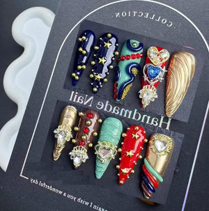 NP Queenly Press On Nails (Gold Festive)